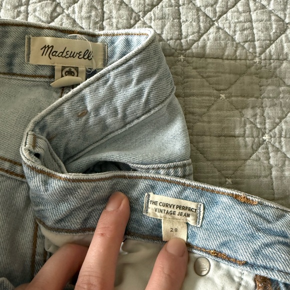 Madewell the curvy perfect vintage Jean size 28 light wash - Picture 5 of 5